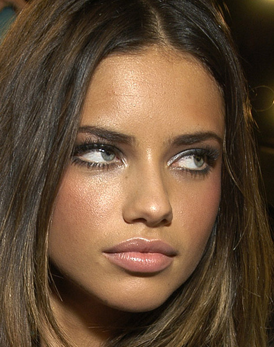 specialreports_2edb.Adriana-Lima.jpg