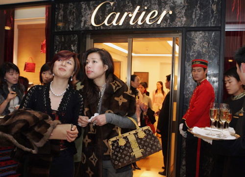 China super rich - Cartier store