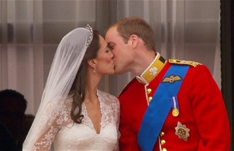 Royal Wedding kiss